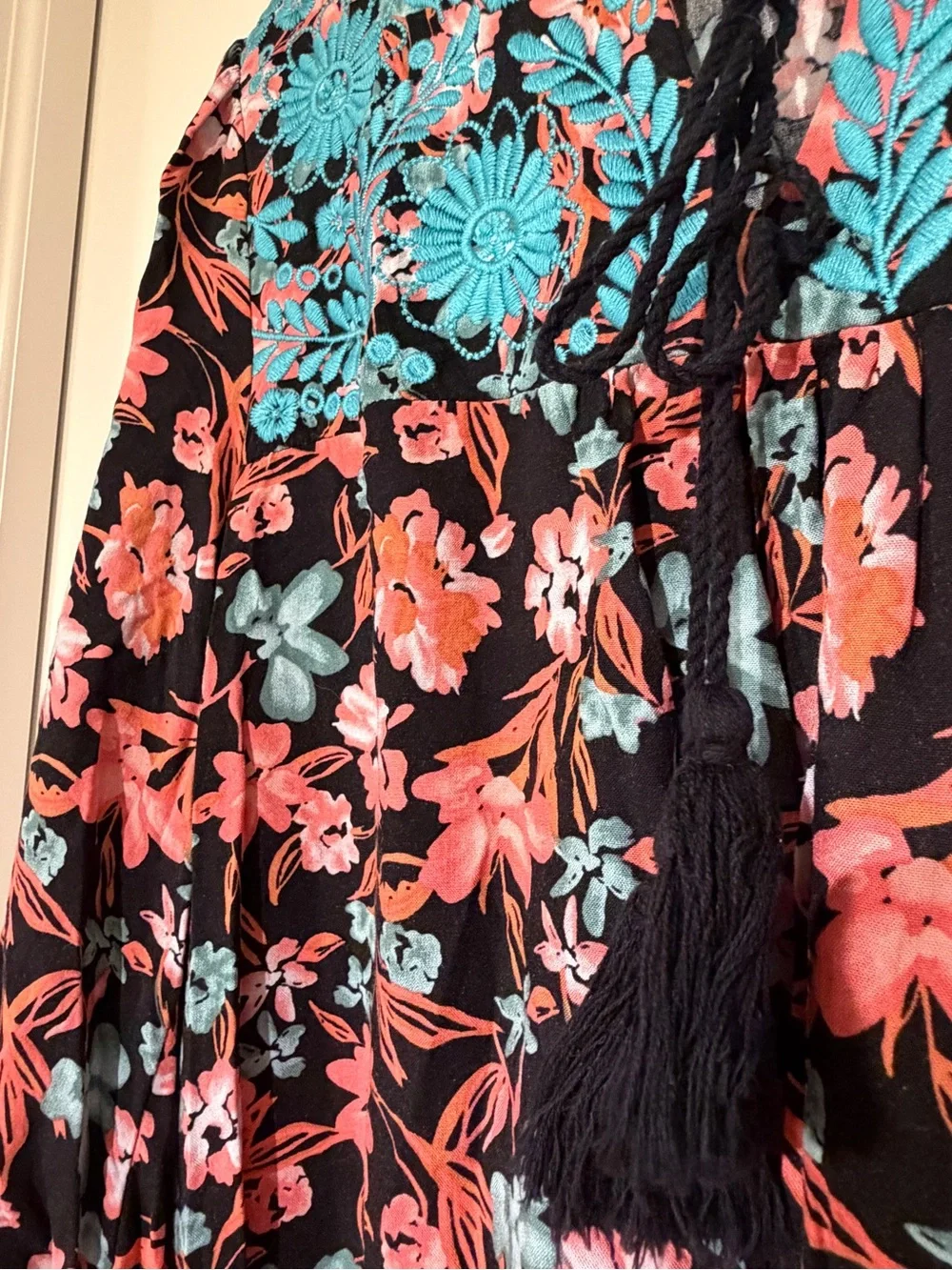 Savannah Jane Boho Embroidered Floral Peasant Blouse Black Coral Blue Small